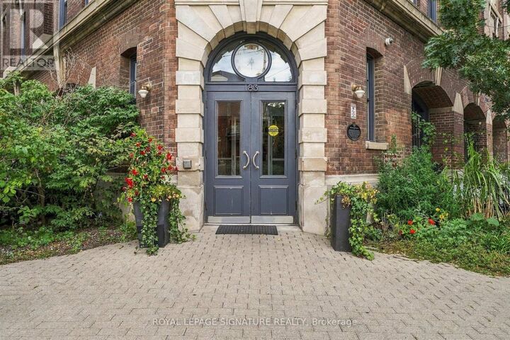 Property Photo:  183 Dovercourt Road 404  ON M6J 3C1 