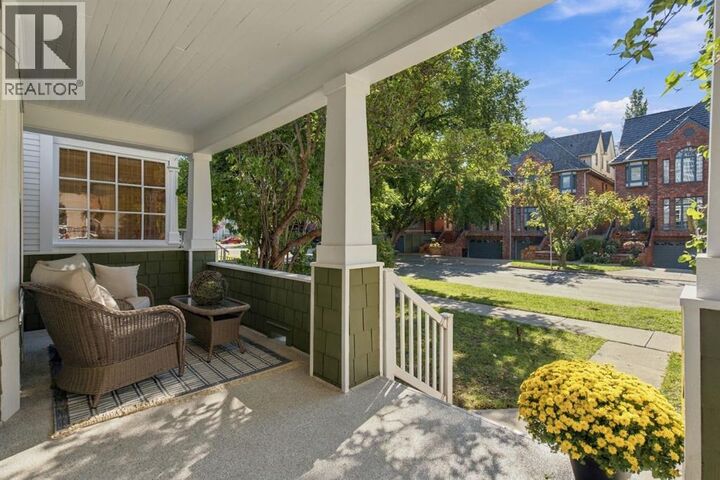 Property Photo:  814 19 Avenue Southwest  AB T2T 0H5 