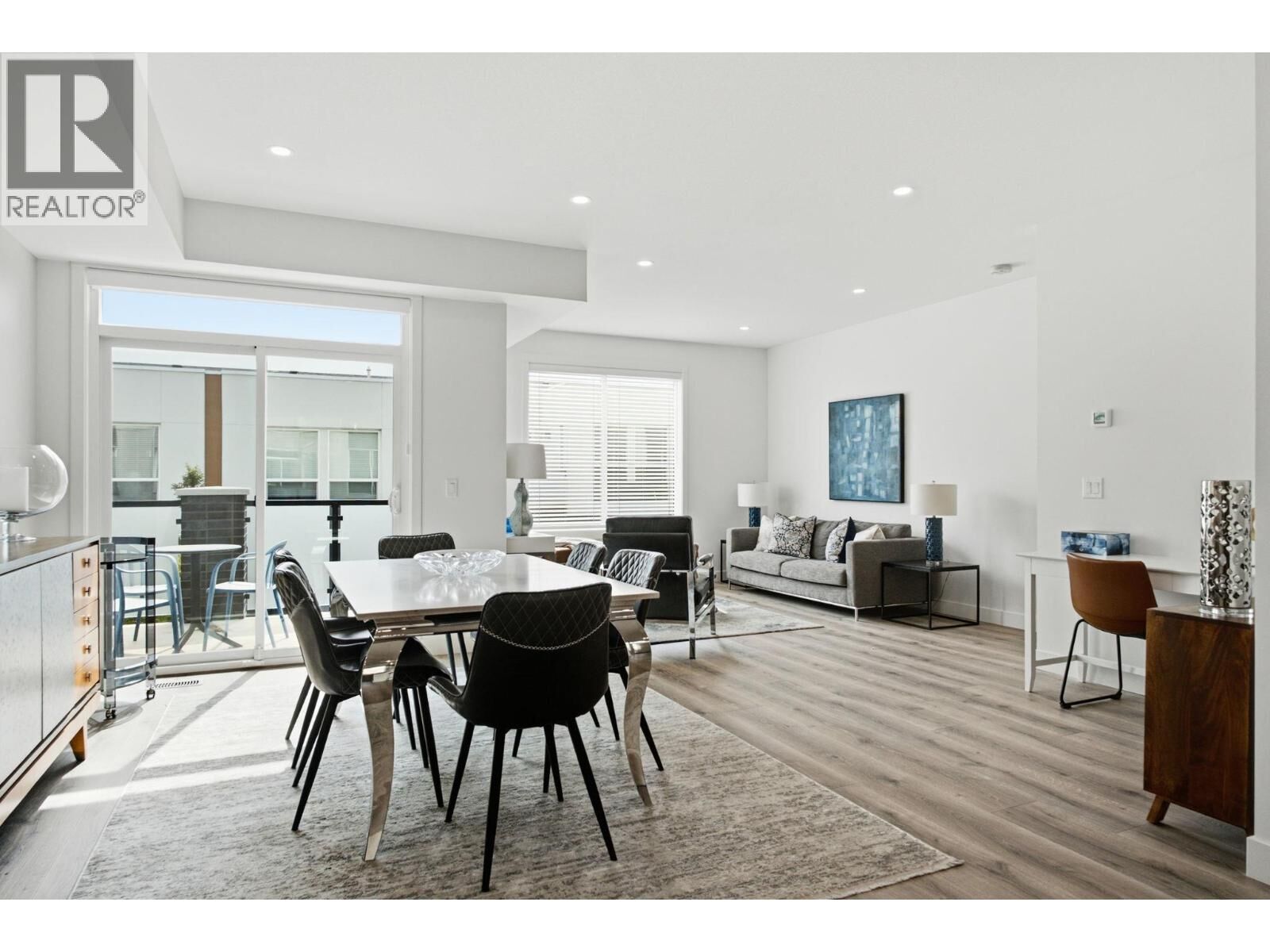 Photo de la propriété:  610 Academy Way 117  BC V1V 0E8 