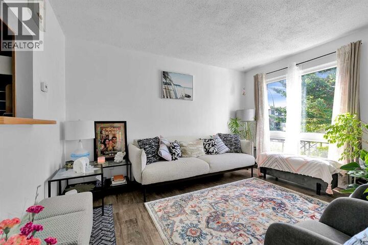 Property Photo: 84 Cedarwood Hill Southwest AB T2W 3H5