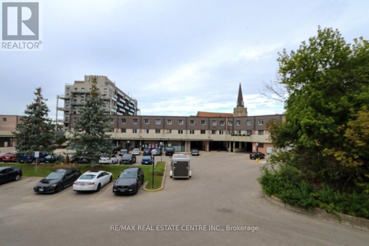 Property Photo:  40 Tannery Street East 263  ON N3C 2B9 