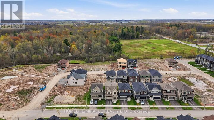 Property Photo: 106 Higgins Avenue ON L3B 0K8