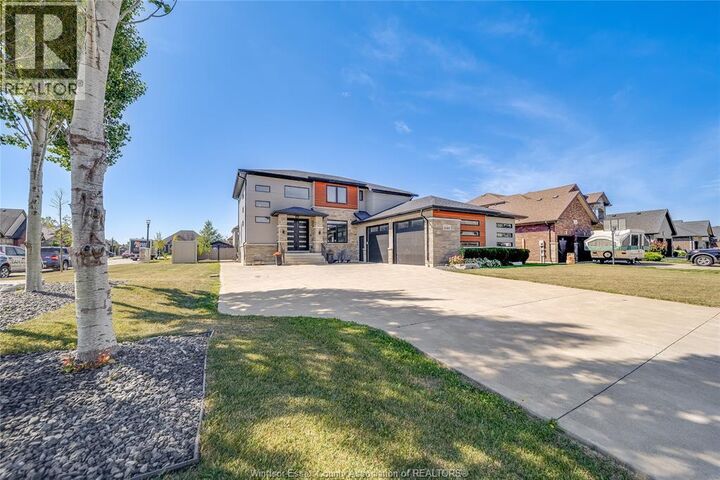 Property Photo:  1140 Regency Crescent  ON N8L 0W6 