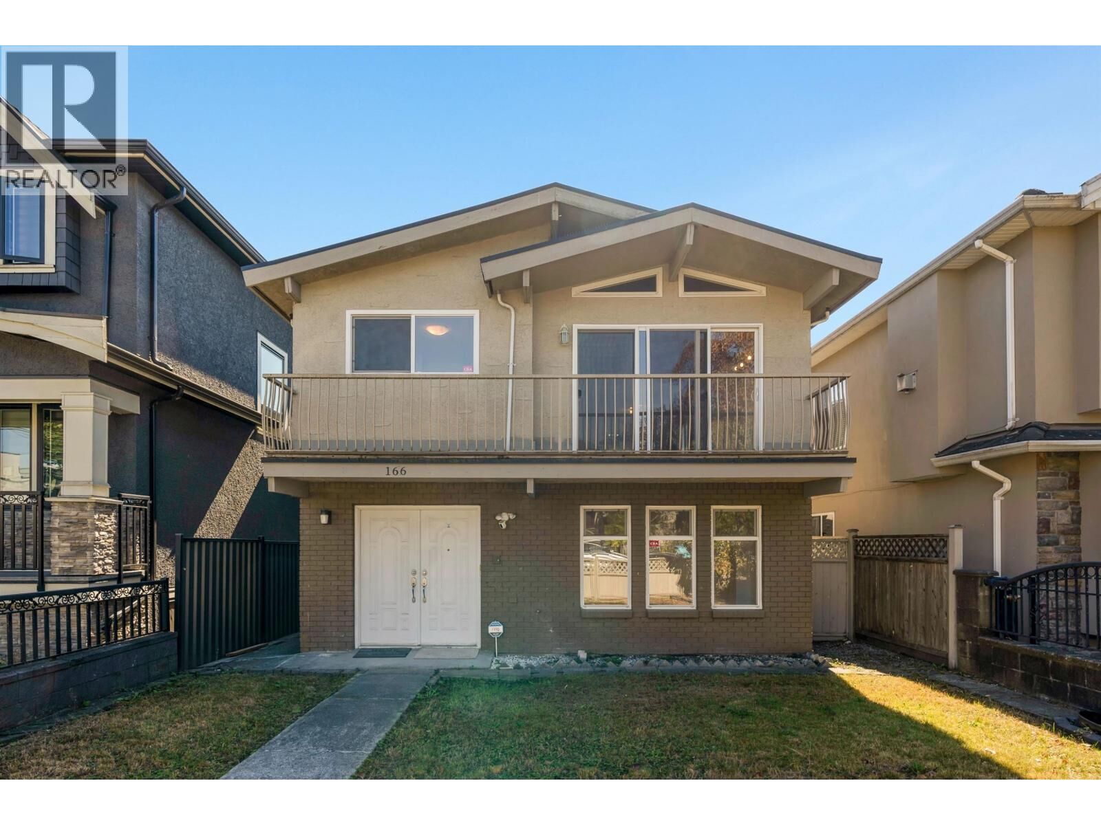 Property Photo:  166 East 51st Avenue  BC V5X 1C3 