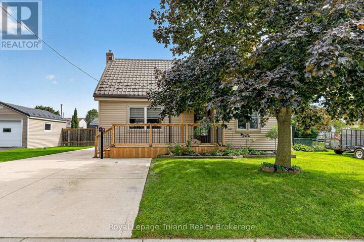Property Photo:  268 Evelyn Avenue  ON N5C 2B1 