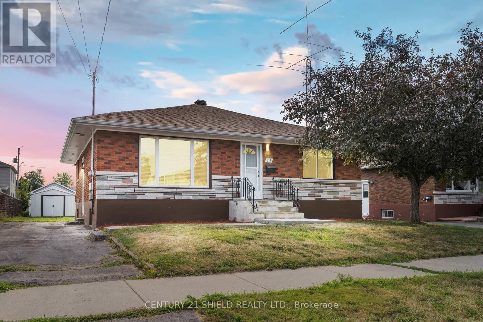 Property Photo:  119 Anthony Street  ON K6H 5J9 