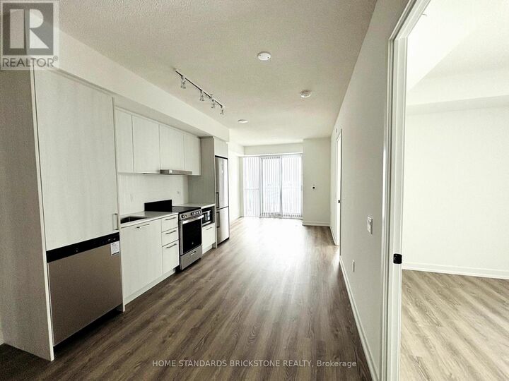 Property Photo:  195 Commerce Street 1506  ON L4K 0P9 