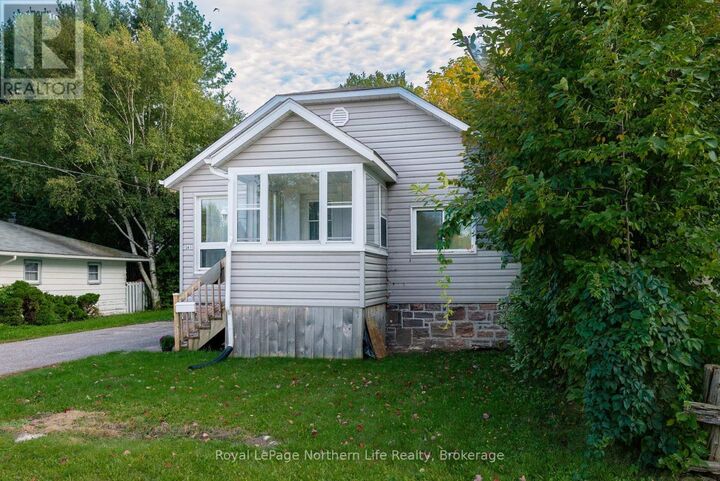 Property Photo:  1341 Wyld Street  ON P1B 2B1 
