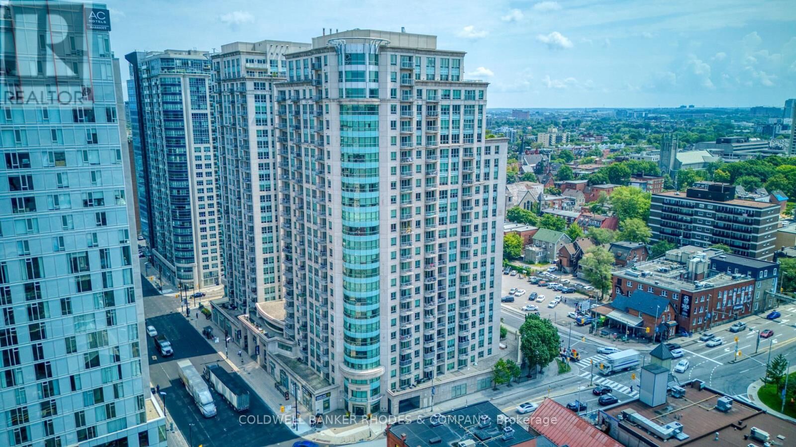 Property Photo: 200 Rideau Street 1901 ON K1N 5Y1