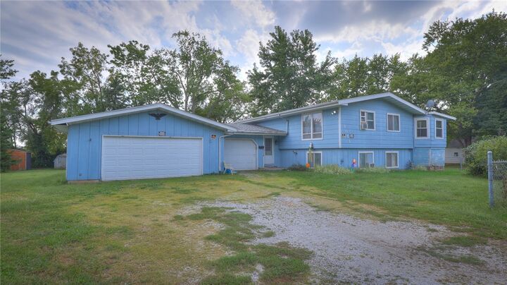 Property Photo:  3061 Hickory Street  IL 62526 
