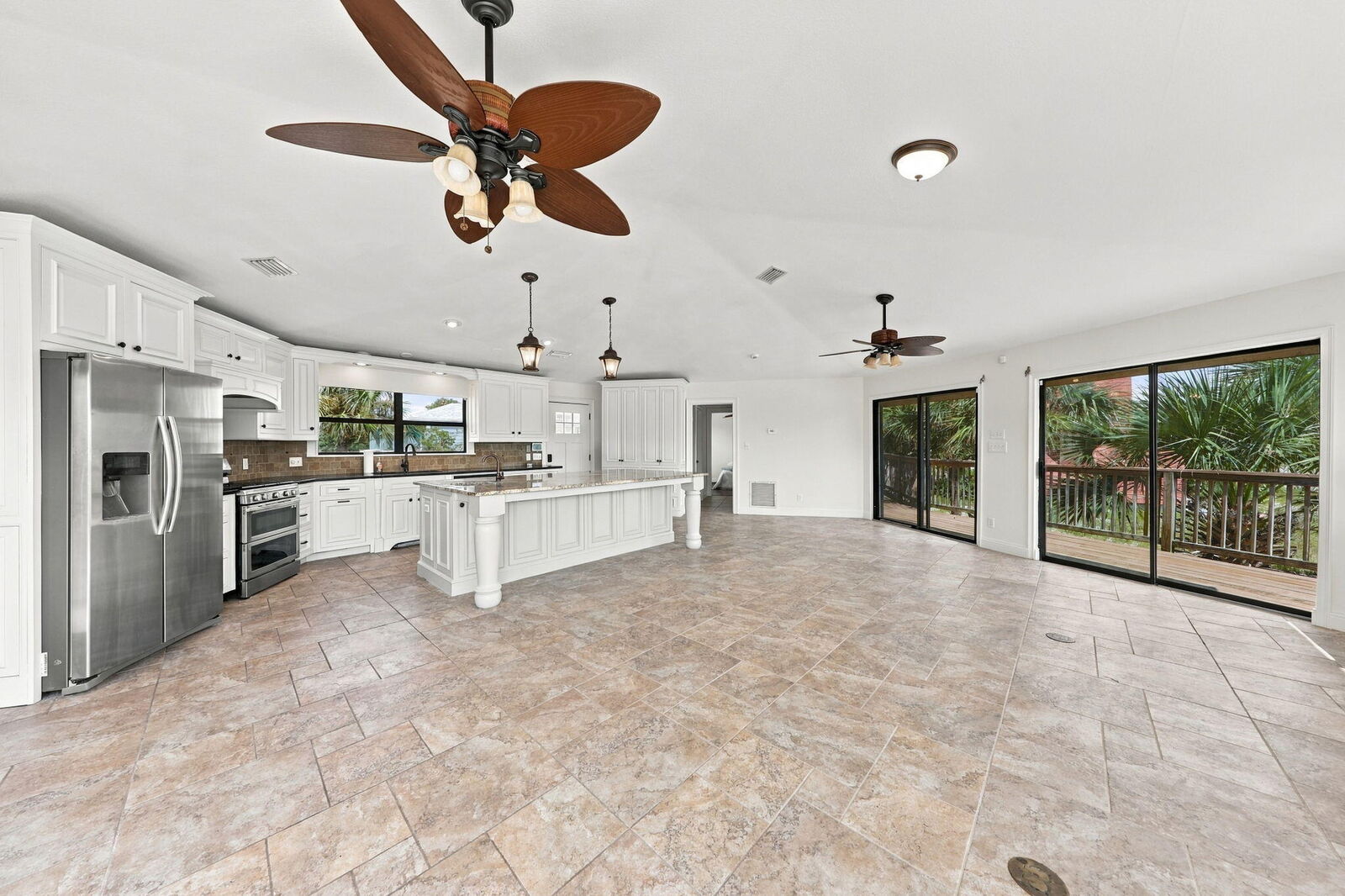 Property Photo: 757 Seahorse Avenue FL 32548