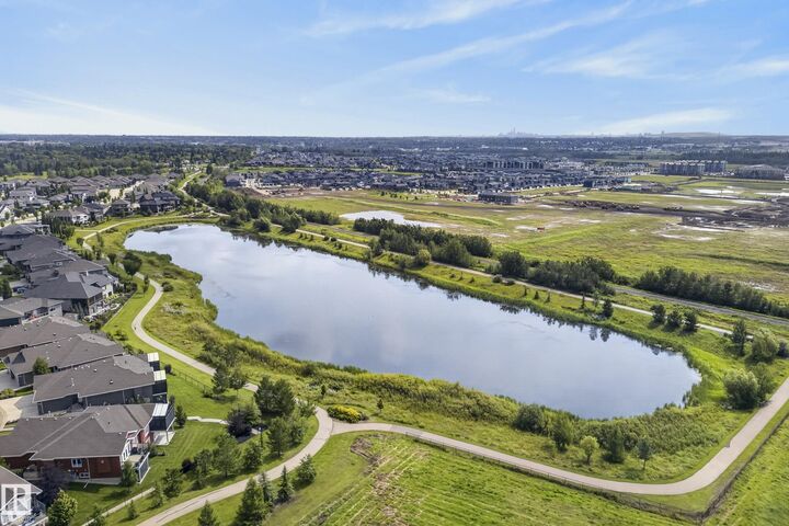 Property Photo:  88 Lacombe Drive 8  AB T8N 7N3 