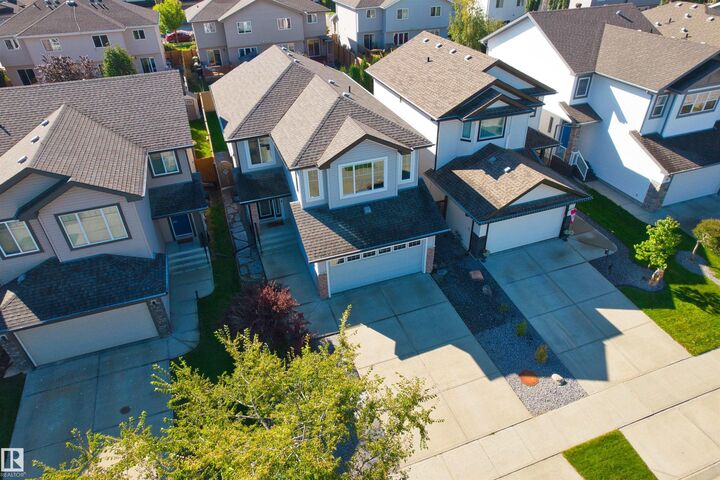Property Photo:  22 Norton Avenue  AB T8N 4C4 