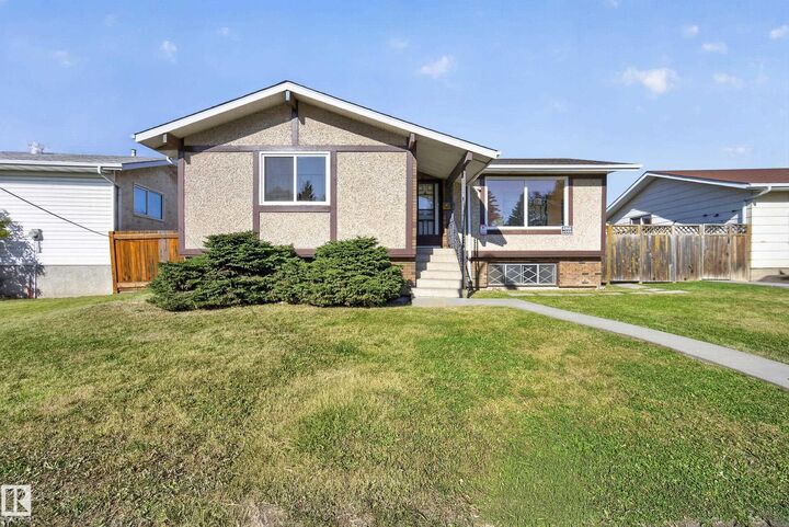 Property Photo:  1908 62 Street NW  AB T6L 1L9 