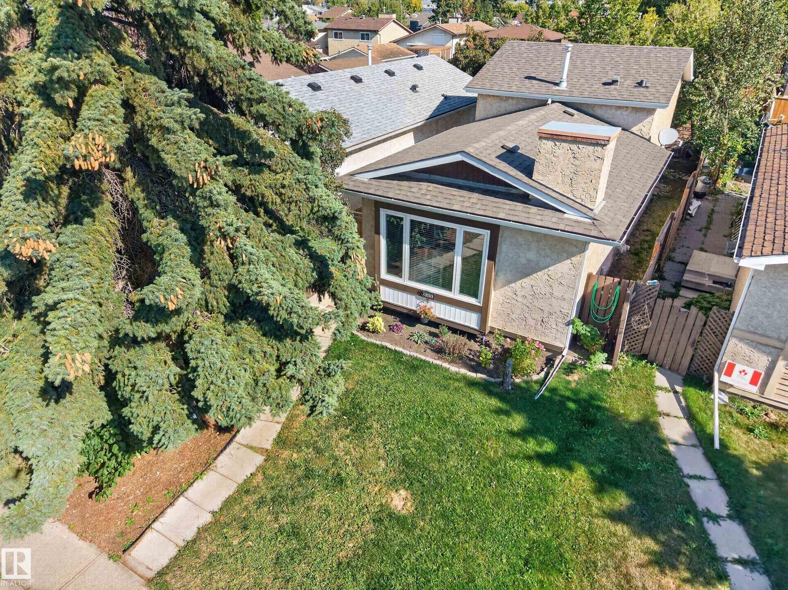 Property Photo:  333 Kirkpatrick Crescent NW  AB T6L 5C9 