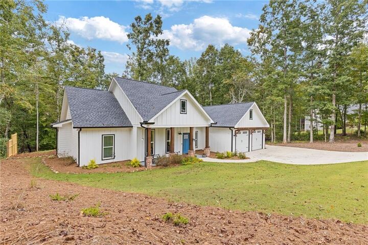 Property Photo: 229 Samson Way GA 30528