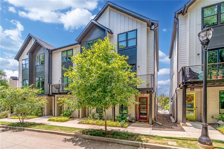 Property Photo:  1350 May Avenue SE 5  GA 30316 