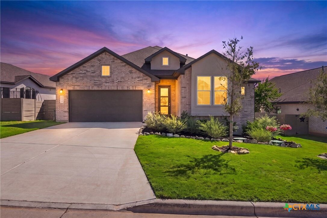 Property Photo:  339 Sugarcane  TX 78132 