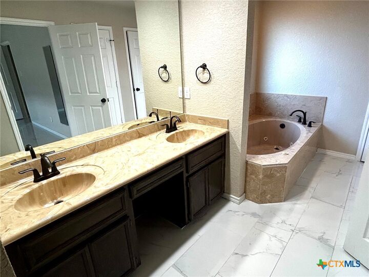 Property Photo:  3410 Breeder Lane  TX 76549 
