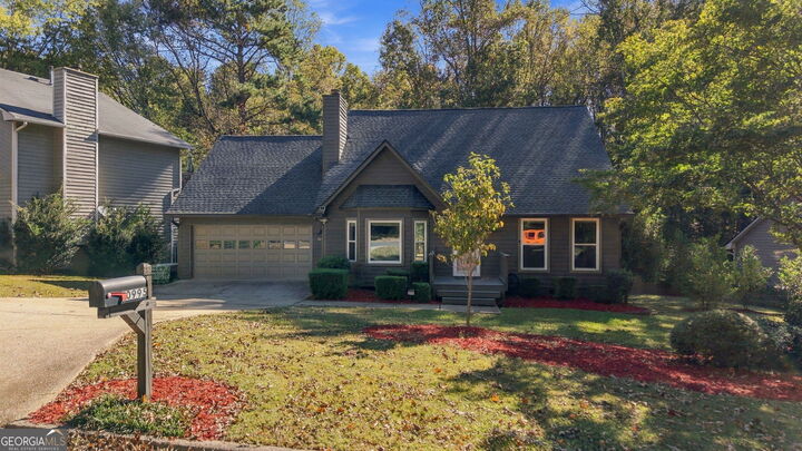 Property Photo:  10995 Indian Village Drive  GA 30022 
