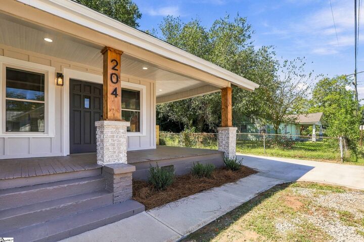 Property Photo: 204 Stafford Street SC 29605