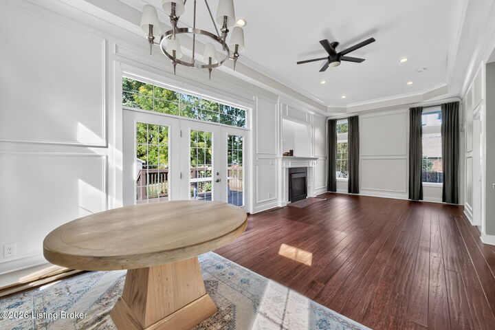 Property Photo: 1028 Fenley Ave KY 40222