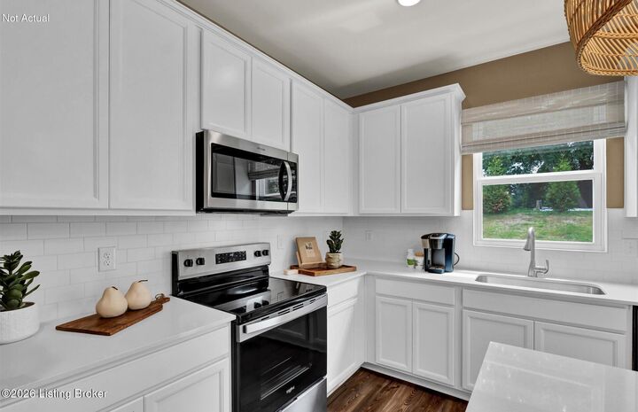 Property Photo: 8412 Fairmount Rd KY 40291