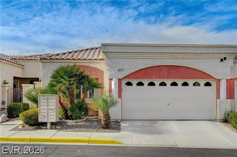 Property Photo: 5171 Briar Patch Way NV 89118