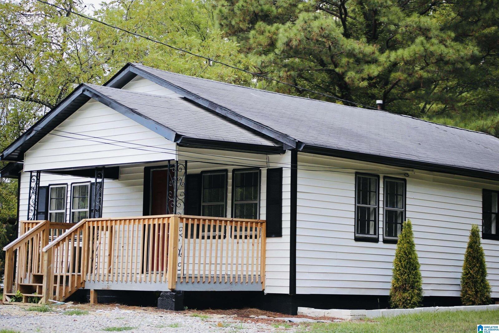 Property Photo: 4024 Dusty Lane AL 35022