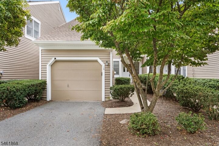 Property Photo:  16 Stone Edge Rd  NJ 07921 