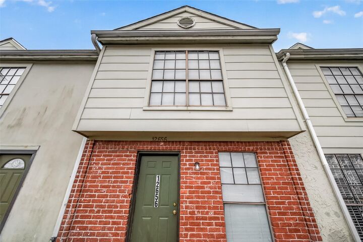 Property Photo: 12656 Windsor Village Drive 2656 TX 77071
