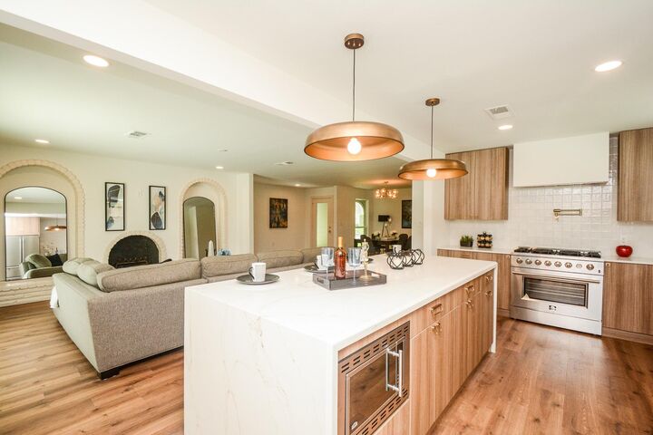 Property Photo:  6214 Yarwell Drive  TX 77096 