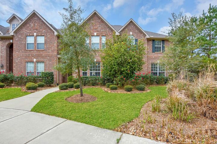 Property Photo:  27 Umbria Lane  TX 77382 