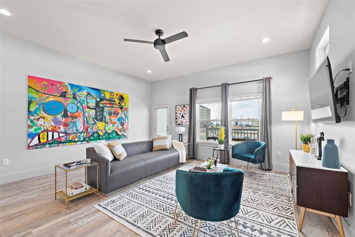Property Photo:  2307 Bernardo De Galvez Avenue  TX 77550 