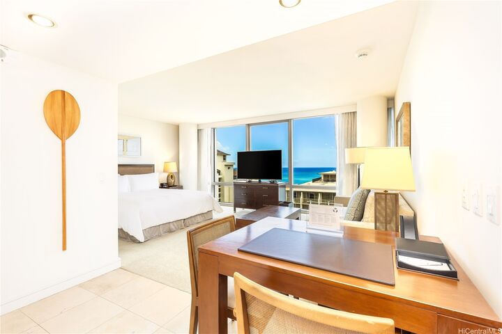 Property Photo: 223 Saratoga Road 1821 HI 96815