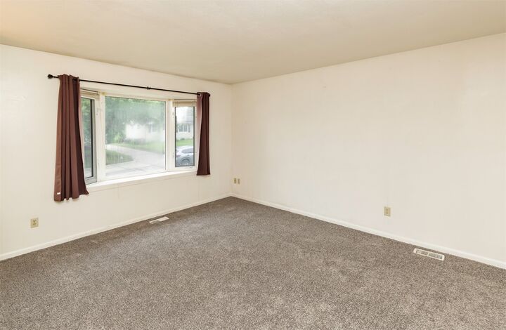 Property Photo:  4657 Hyperion Drive  IA 50211 