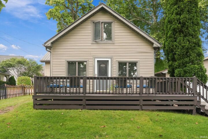 Property Photo: 5794 S 550 E Road IN 46795