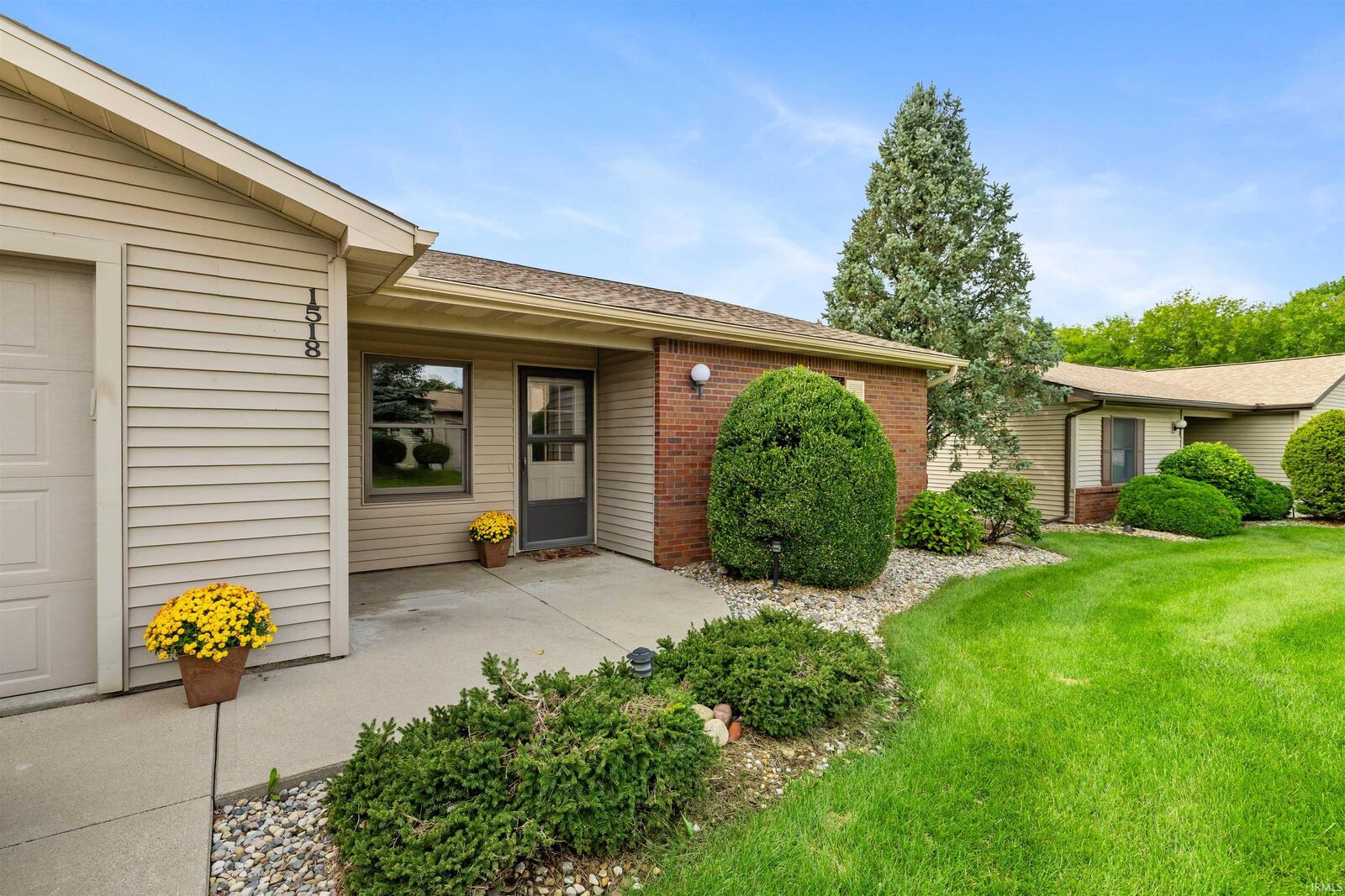 Property Photo:  1518 E Kammerer Road  IN 46755 