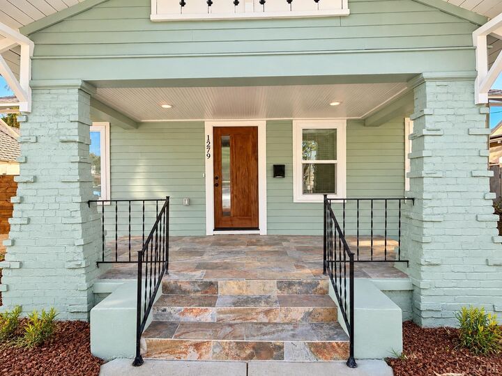 Property Photo:  1279 N Roosevelt Avenue  CA 93728 