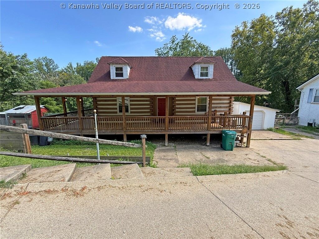 Property Photo: 11438 Coal River Road WV 25177