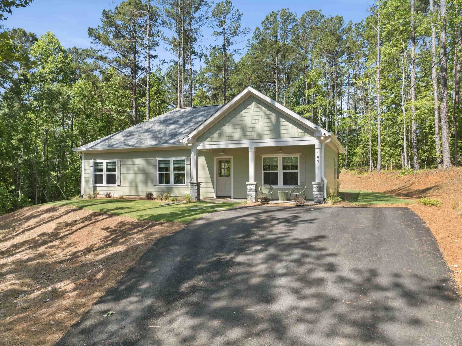 Property Photo:  183 Crooked Creek Bay Drive  GA 31024-0000 