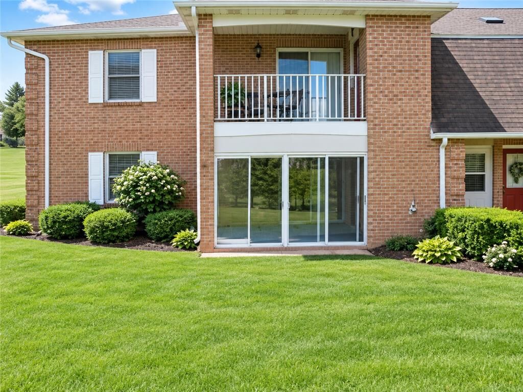 Property Photo: 2677 Rolling Green Drive 677 PA 18062