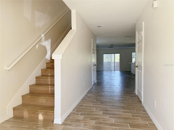 Property Photo:  760 Cresting Oak Circle  FL 32824 