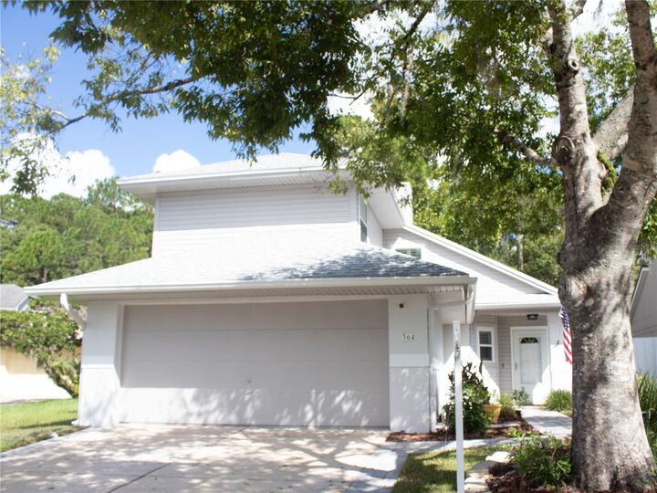 Property Photo: 364 Goldstone Court FL 32746