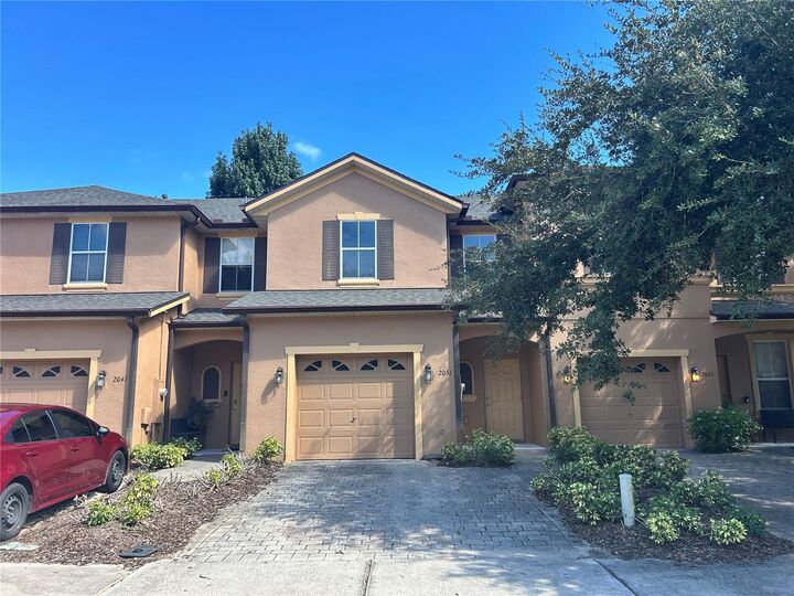 Property Photo: 2051 Retreat View Circle FL 32771