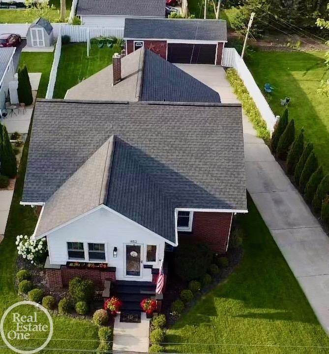 Property Photo: 452 Maple Street MI 48170-1948