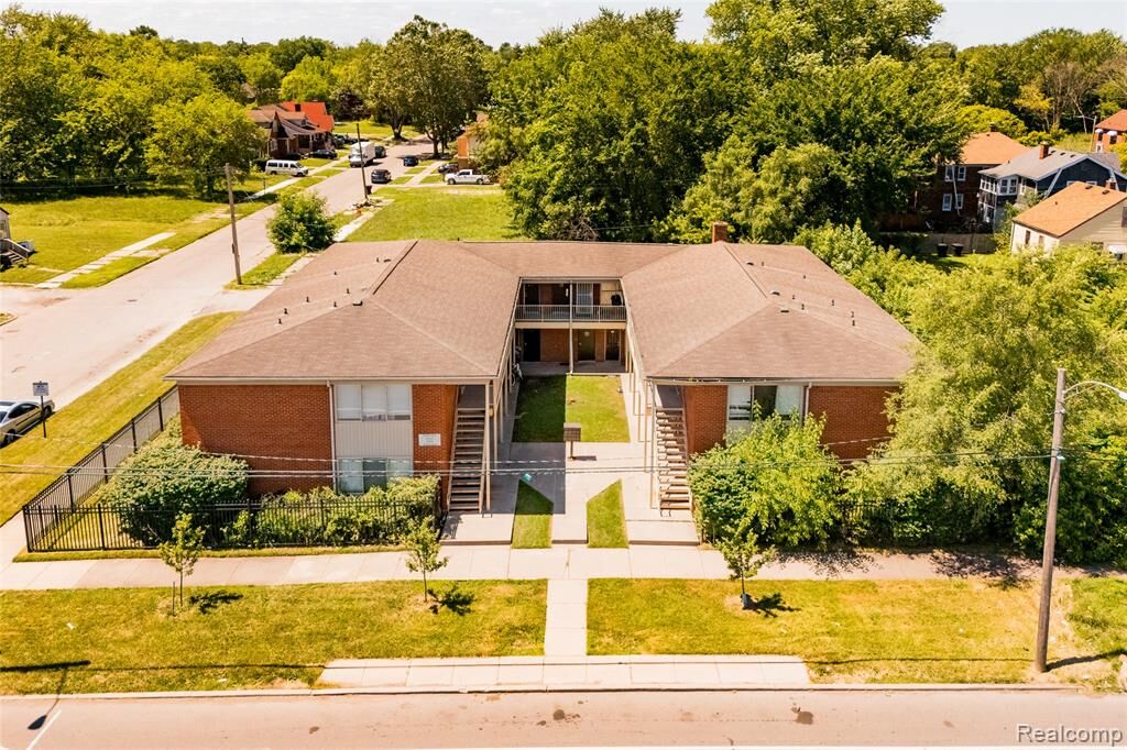 Property Photo: 9455 Chalmers Street MI 48213 1998