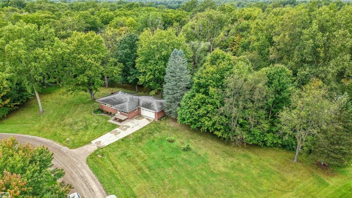 Property Photo:  21601 Chester Road  MI 48096 