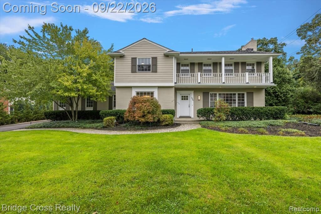 Property Photo: 330 N Cranbrook Cross Road MI 48301 2765