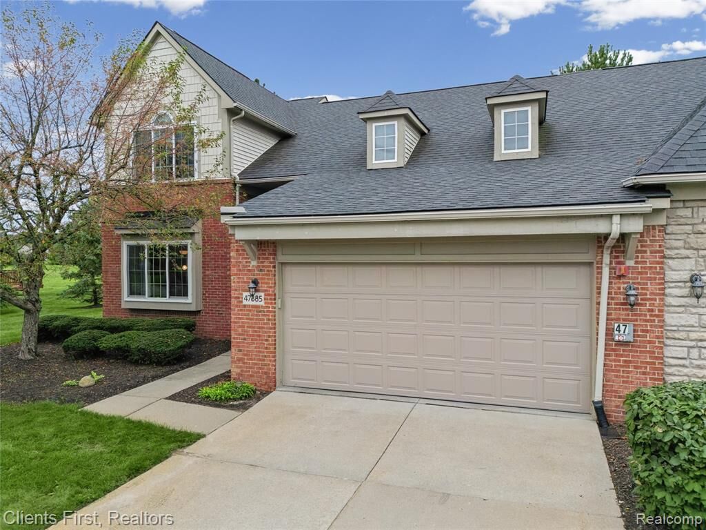 Property Photo: 47885 Vistas Circle Drive 70 MI 48188 1487